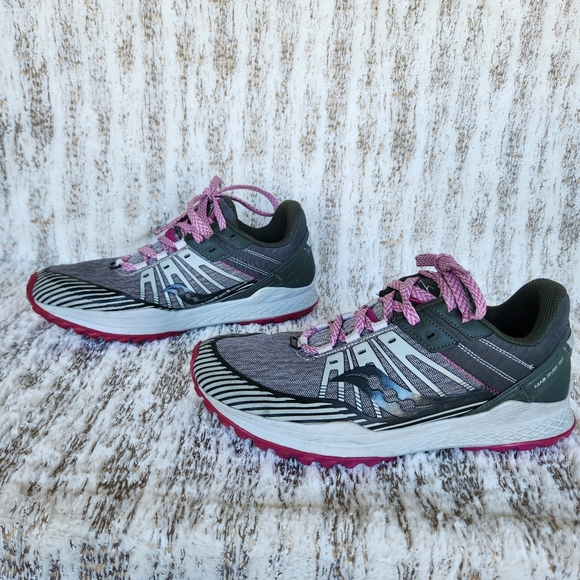 Saucony Shoes - Saucony Women's Gray and Pink Trail Running Shoes
